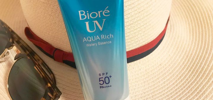 sunblock biore biru